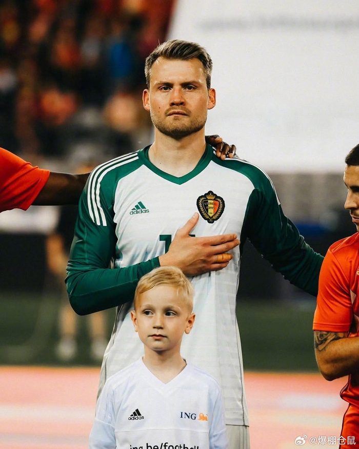 布鲁日门将米尼奥莱宣布退役 曾效力多队生涯超