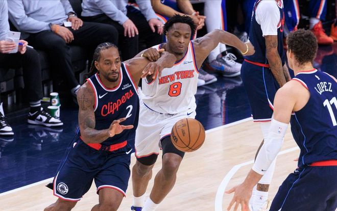 莱昂纳德统治全场 快船力克尼克斯迎连胜