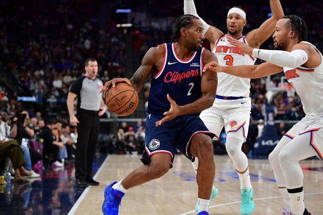 莱昂纳德统治全场 快船力克尼克斯迎连胜