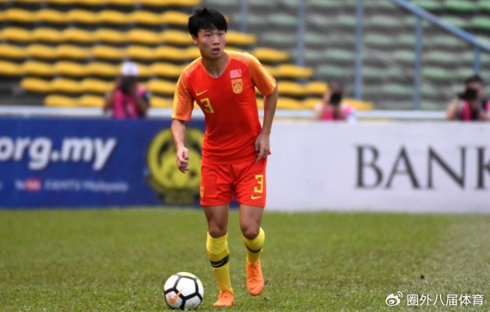 武汉三镇联赛连战不胜 新援引援引热议 调整阵容