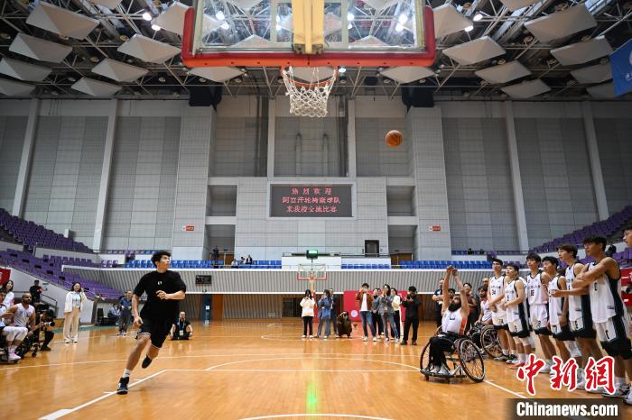 阿富汗轮椅篮球队亚残运会首战告负 体育助力残